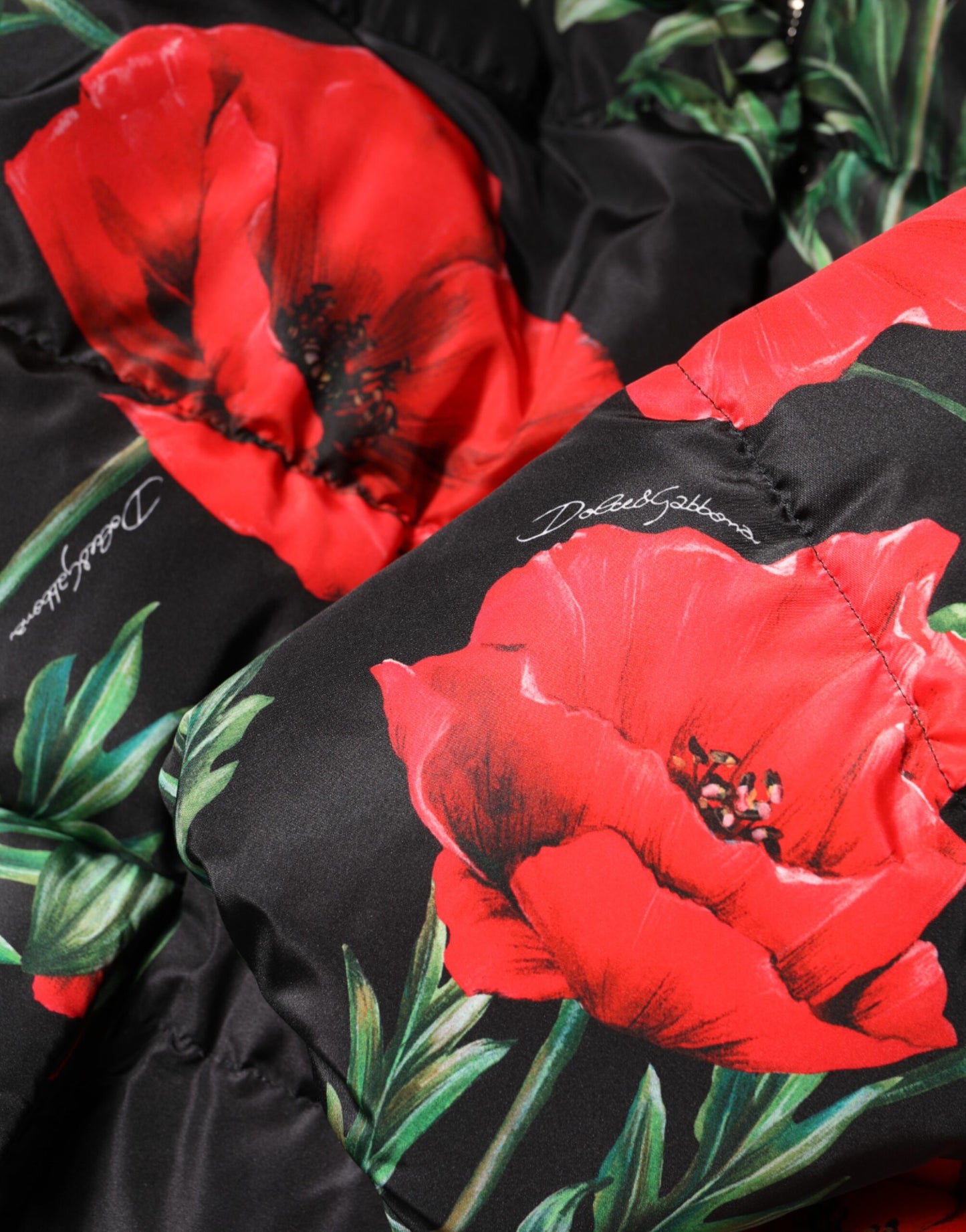 Dolce &amp; Gabbana – Schwarze Steppjacke aus Polyester mit Blumenmuster und Kapuze