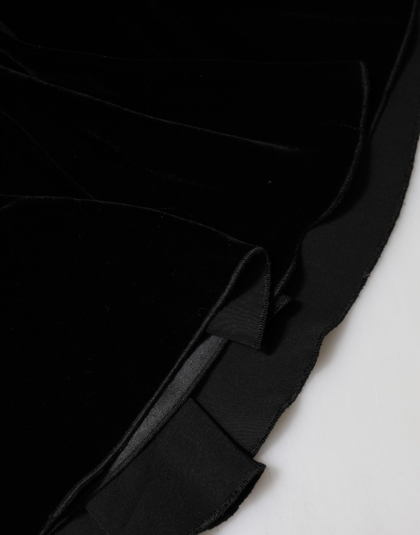 Dolce &amp; Gabbana – Schwarzer ausgestellter Midirock mit hoher Taille