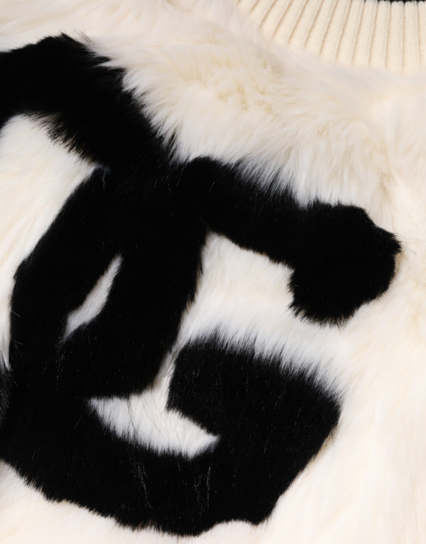 Dolce &amp; Gabbana – Weißes, kurzes Sweatshirt aus Kunstpelz DG