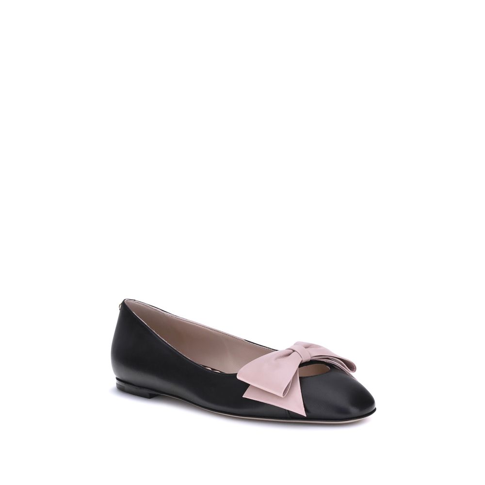 Valentino Garavani Ballerinas aus schwarzem Kalbsleder, Modell Bos Taurus