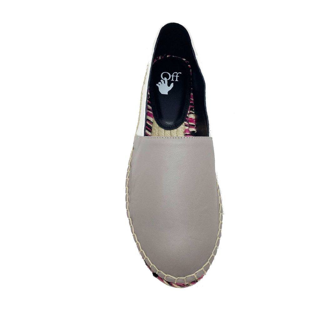 Espadrilles aus cremefarbenem Leder