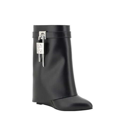 Givenchy Ankle Boots mit Haifischverschluss