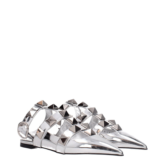Valentino Garavani – Flache Sandalen aus grauem Leder