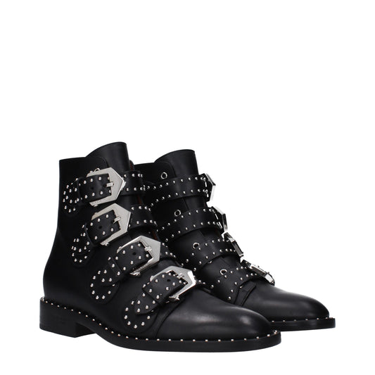 Schwarze Ankle Boots aus Leder von Givenchy