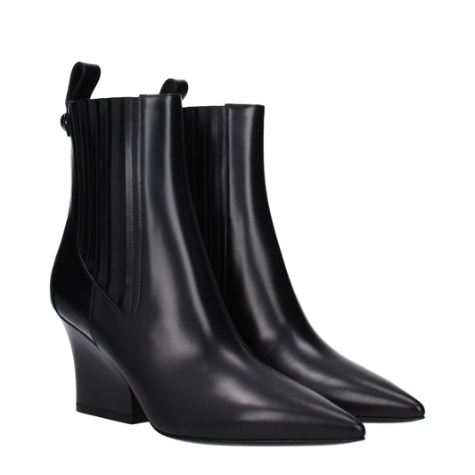 Valentino Garavani – Schwarze Lederstiefeletten