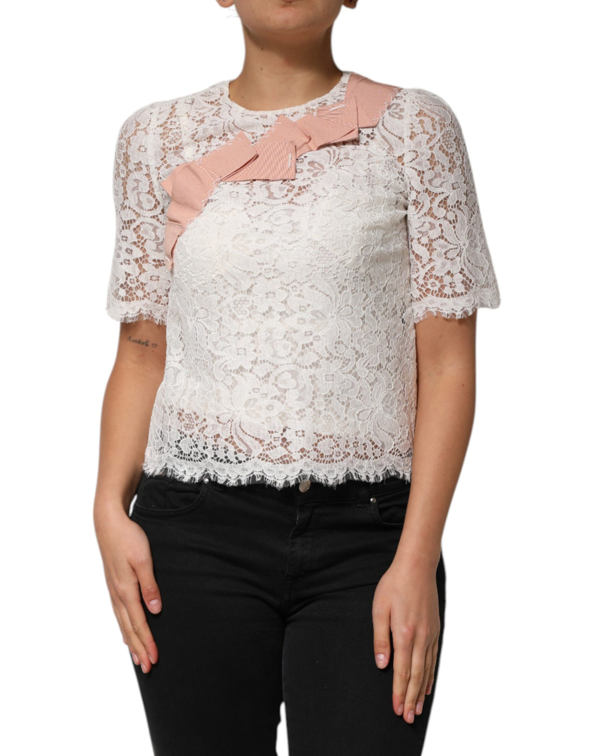 Dolce &amp; Gabbana – Weiße Bluse mit Blumenspitze und kurzen Ärmeln