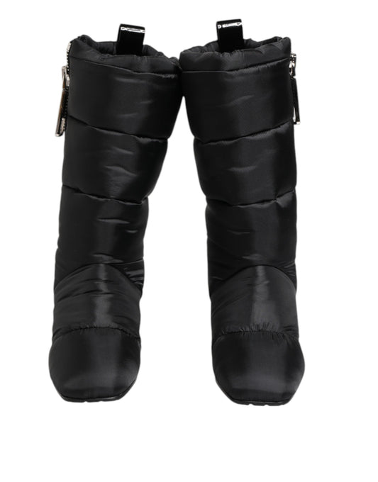 Dolce &amp; Gabbana – Schwarze, gepolsterte Stiefel mit Logo-Absatz und mittelhohem Schaft