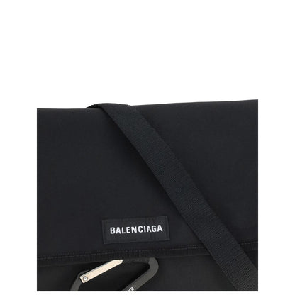 Balenciaga Schultertasche aus schwarzem Polyamid