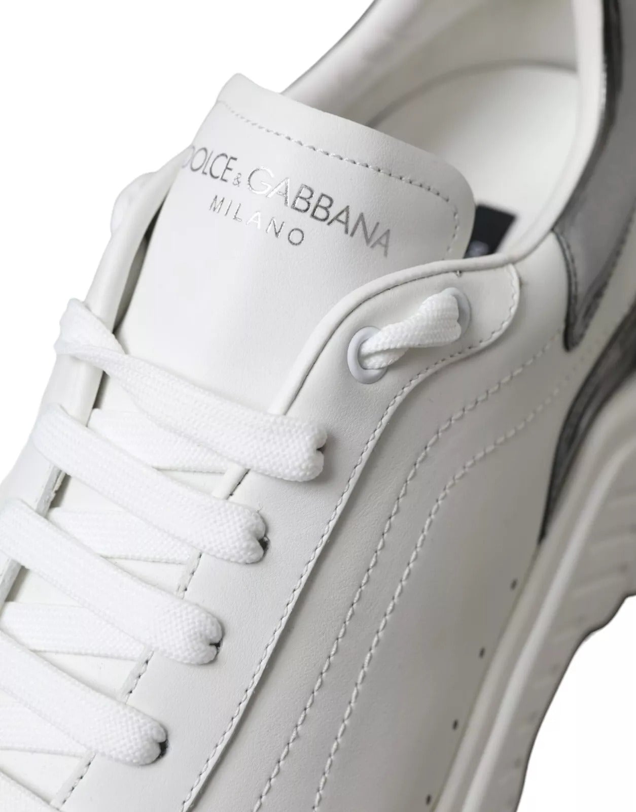 Dolce &amp; Gabbana – Sport-Sneaker „Daymaster“ aus weißem und silbernem Leder