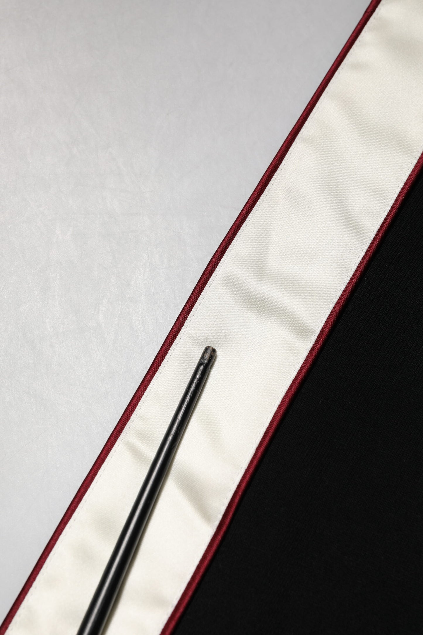 Dolce &amp; Gabbana – Schwarzer Cardigan-Pullover mit Baumwollplakette