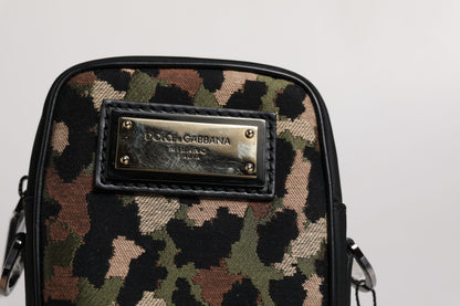 Dolce &amp; Gabbana – Mehrfarbige Umhängetasche aus Jacquard mit Leopardenmuster und Logo-Schild