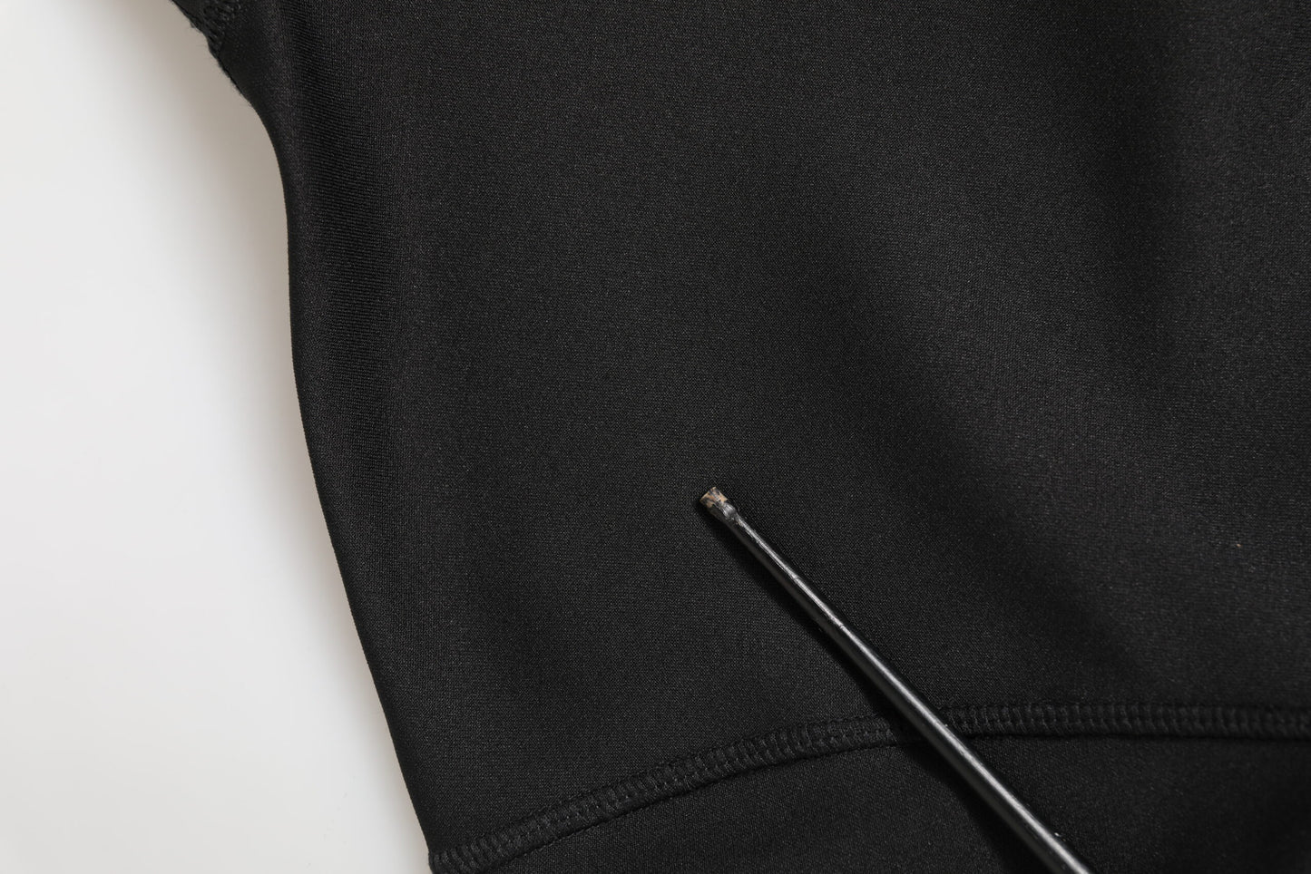 Dolce &amp; Gabbana – Schwarzer Rollkragenpullover aus Polyester