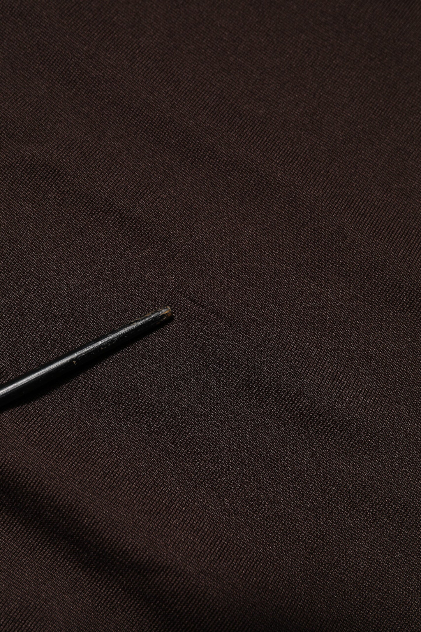 Dolce &amp; Gabbana – Braunes Seiden-T-Shirt mit Rundhalsausschnitt und kurzen Ärmeln