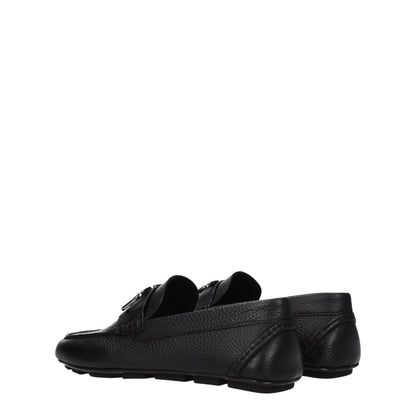 Valentino Garavani – Slip-On-Loafer aus schwarzem Leder