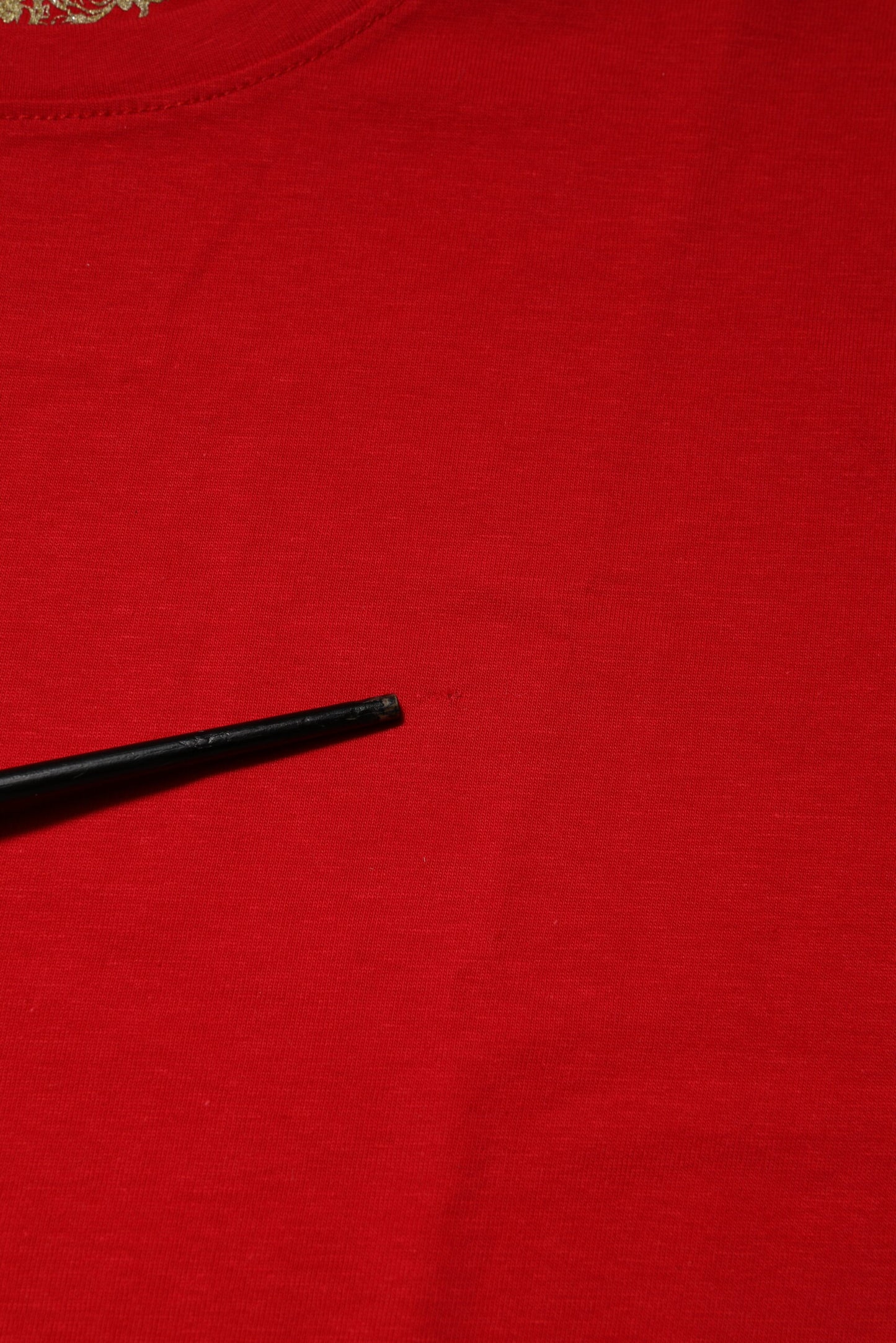 Dolce &amp; Gabbana – Rotes T-Shirt mit Rundhalsausschnitt und kurzen Ärmeln