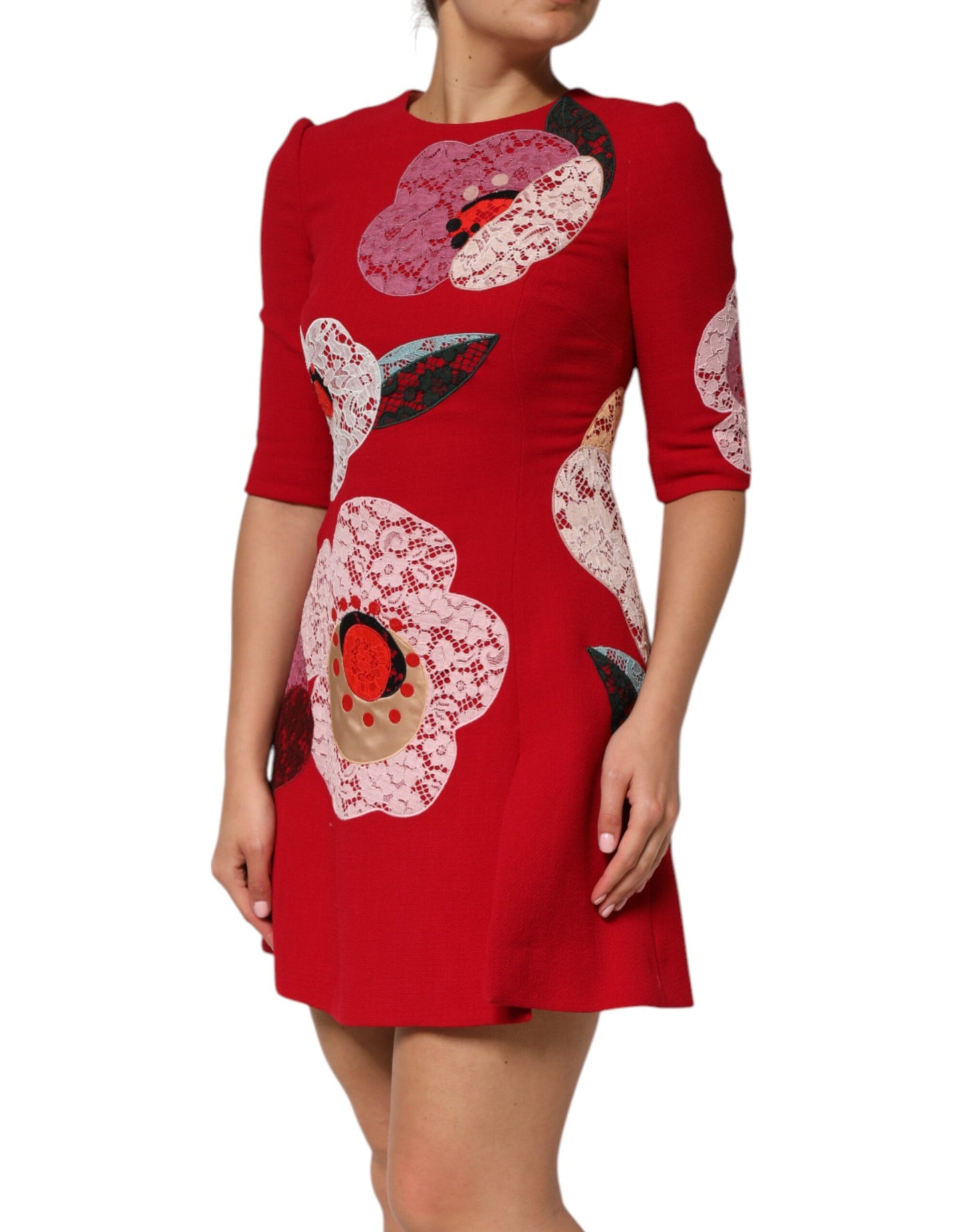 Dolce &amp; Gabbana – A-Linien-Minikleid mit roter Spitzen-Blumenapplikation