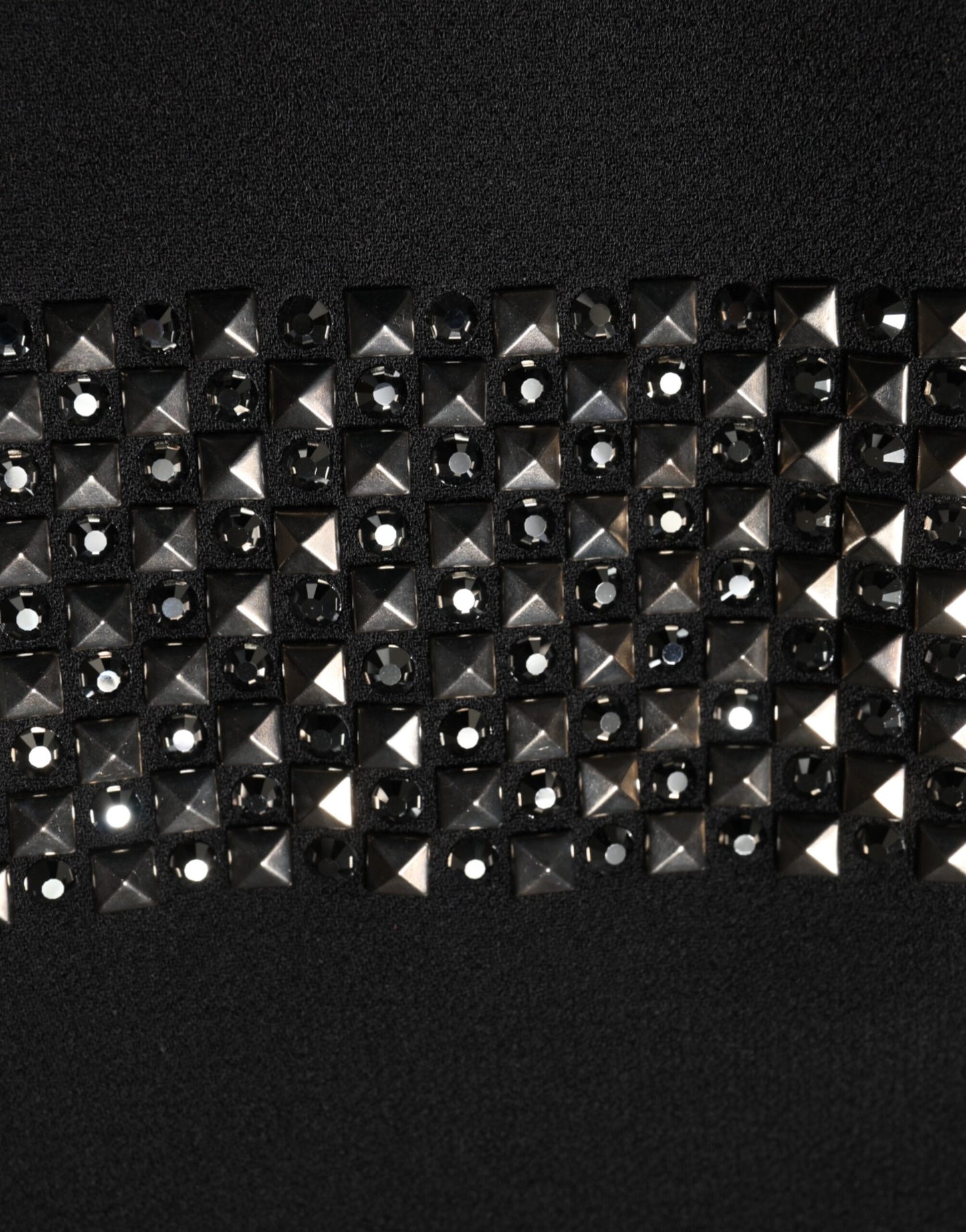 Dolce &amp; Gabbana – Schwarzes Minikleid mit Kristallverzierung und Kragen