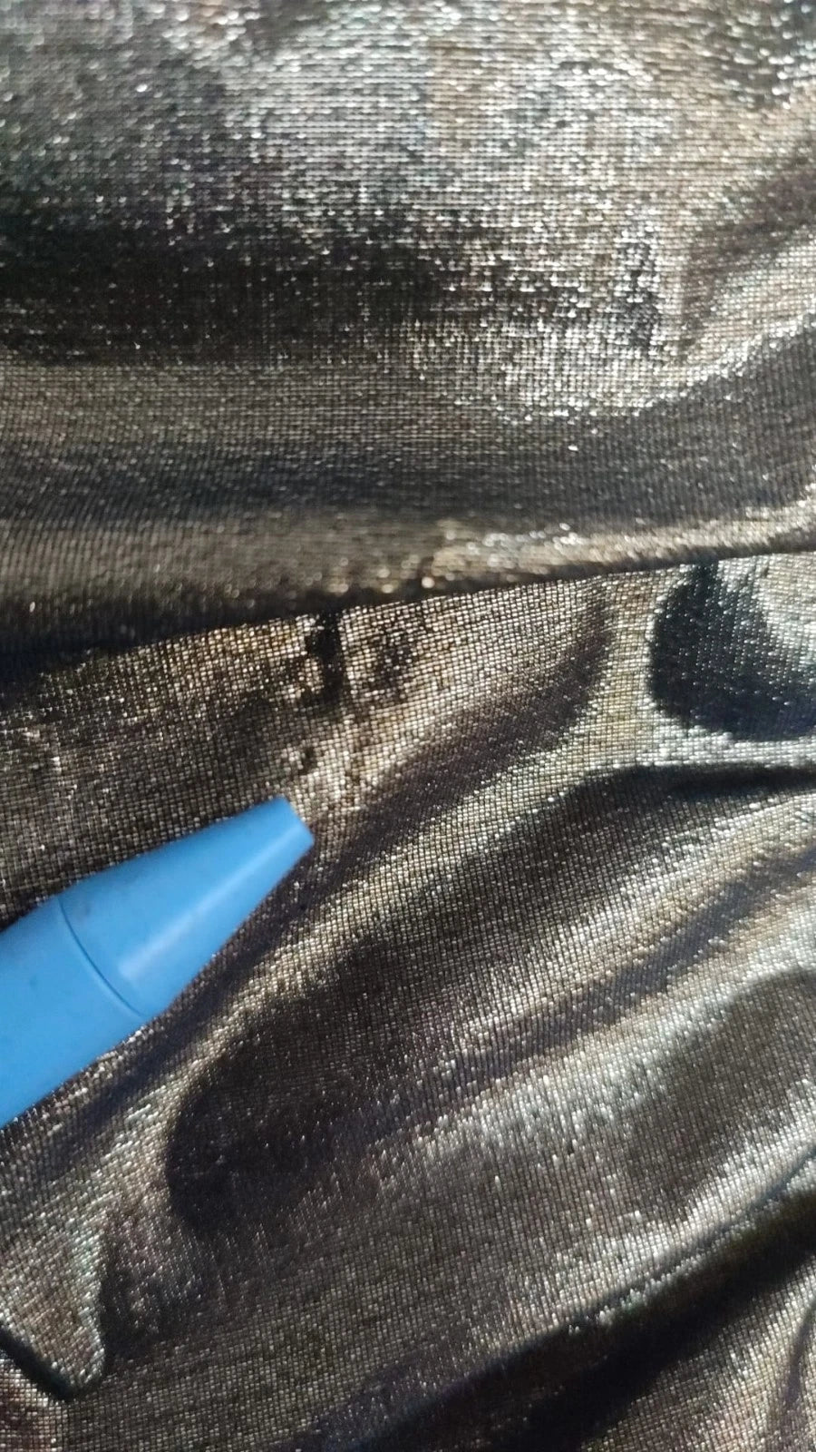 Dolce &amp; Gabbana – Figurbetontes, gerüschtes Stretchkleid in Gold-Metallic