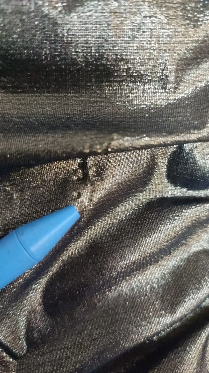 Dolce &amp; Gabbana – Figurbetontes, gerüschtes Stretchkleid in Gold-Metallic