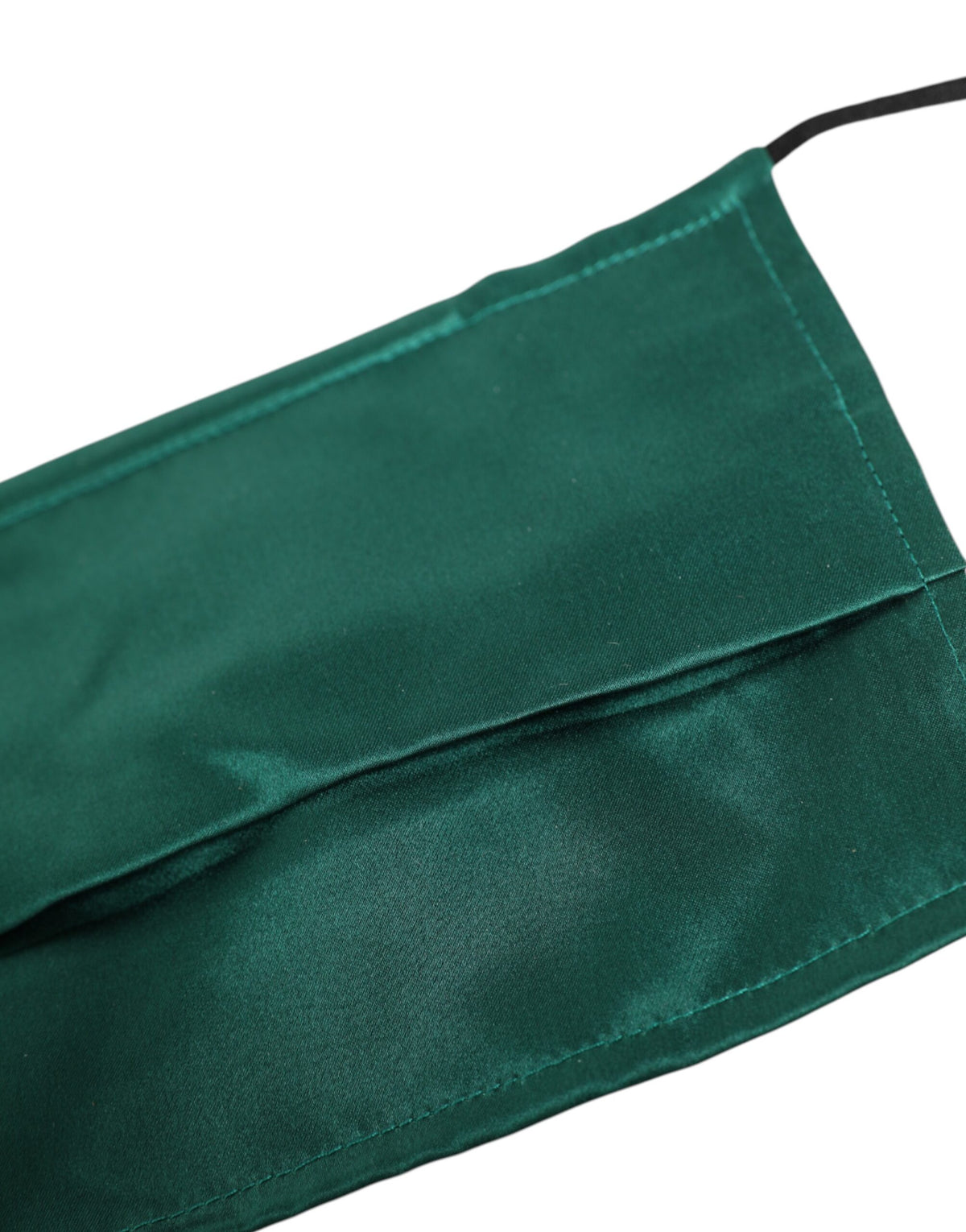 Dolce &amp; Gabbana – Grüne Gesichtsmaske aus plissierter Seide mit elastischem Ohrschlaufenband