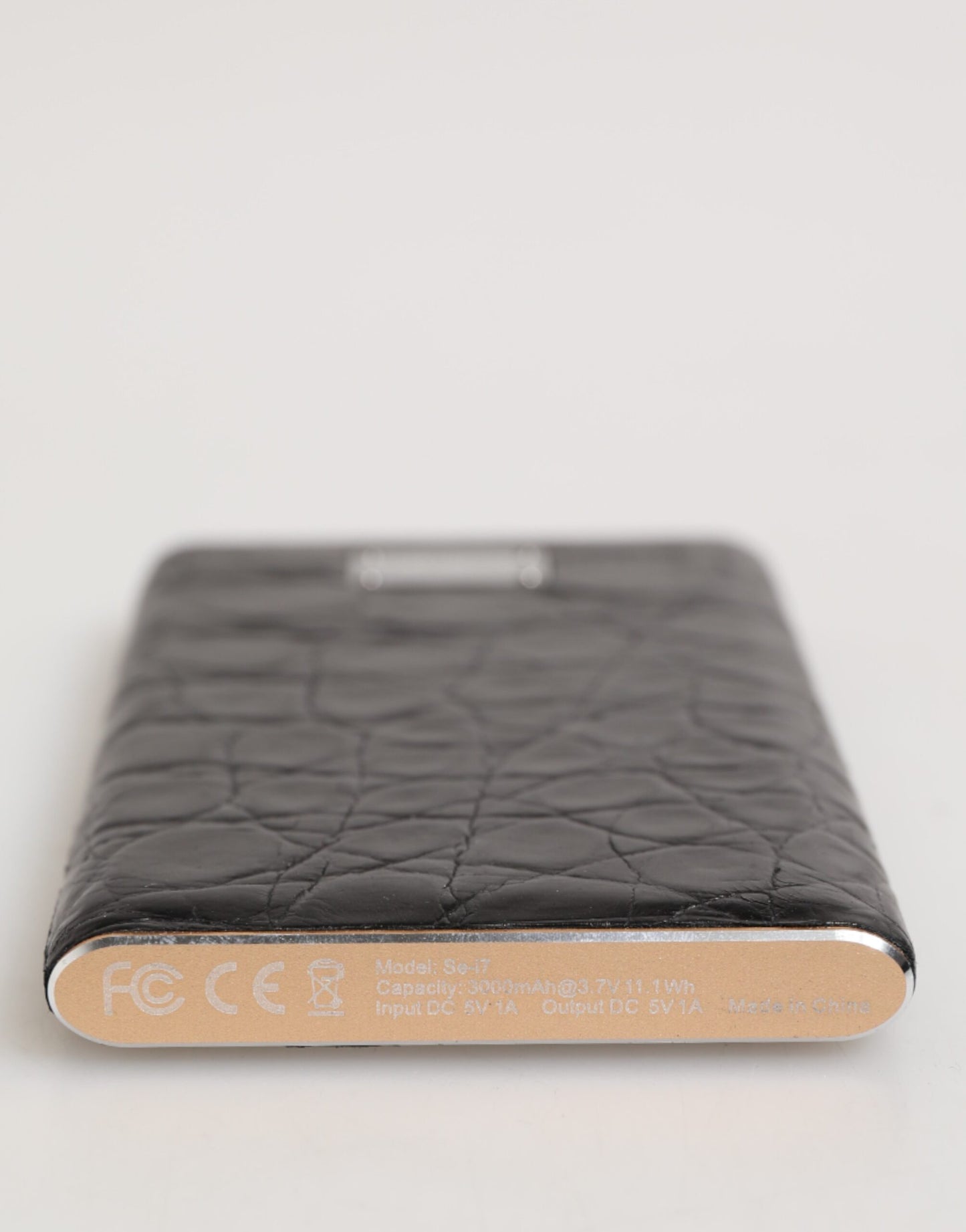 Dolce &amp; Gabbana – Exotisches Powerbank-Ladegerät aus schwarzem Leder, 3000 mAh, USB