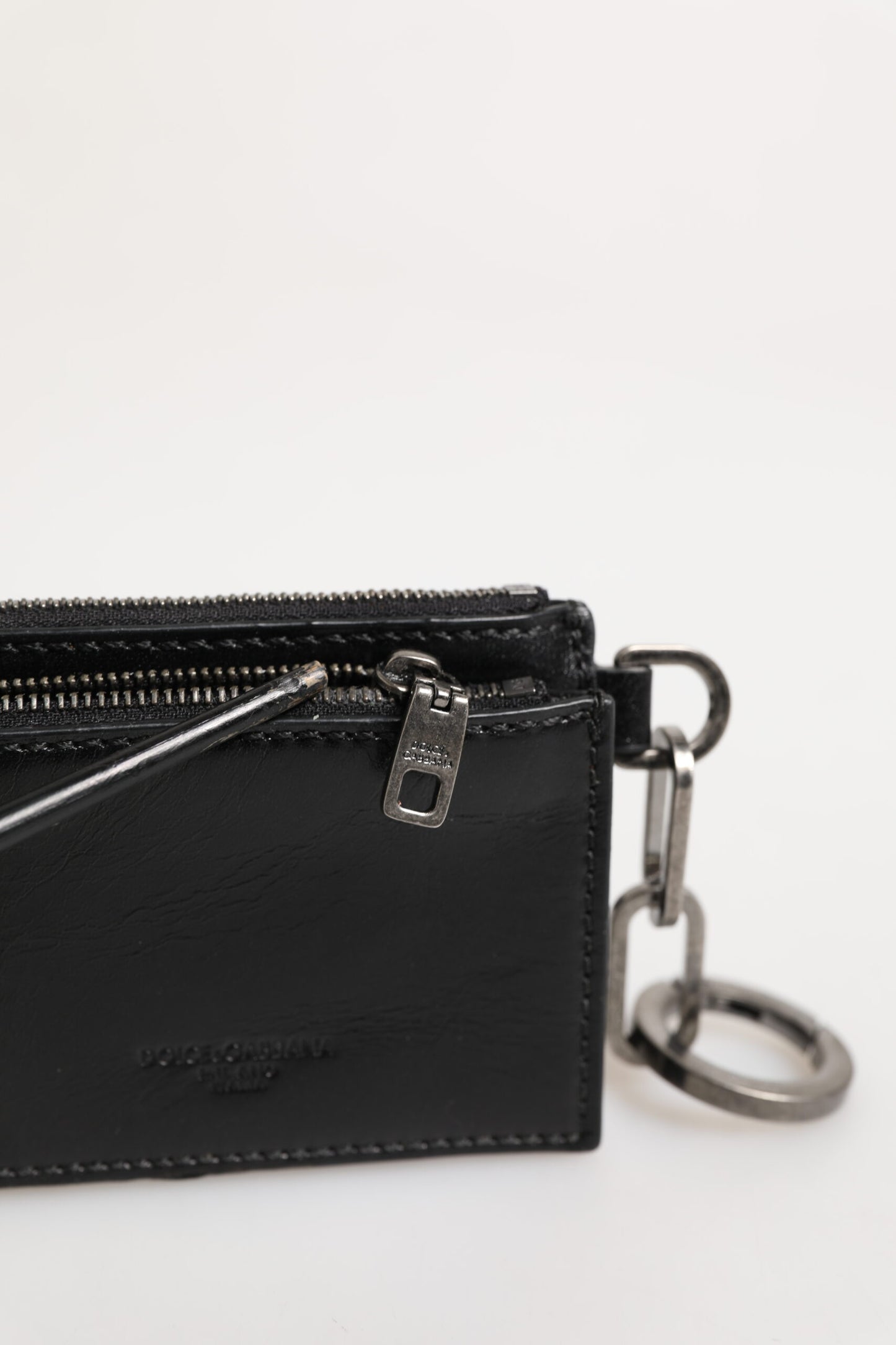 Dolce &amp; Gabbana – Schlüsselanhänger aus schwarzem Leder mit Reißverschluss und Logo