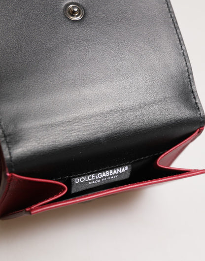 Dolce &amp; Gabbana – Dreifach gefaltete Herren-Kartenetui aus rotem Leder mit auffälligem Logo-Print