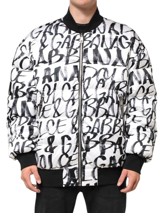 Dolce &amp; Gabbana – Puffer-Bomberjacke mit Graffiti-Logo in Weiß und Schwarz