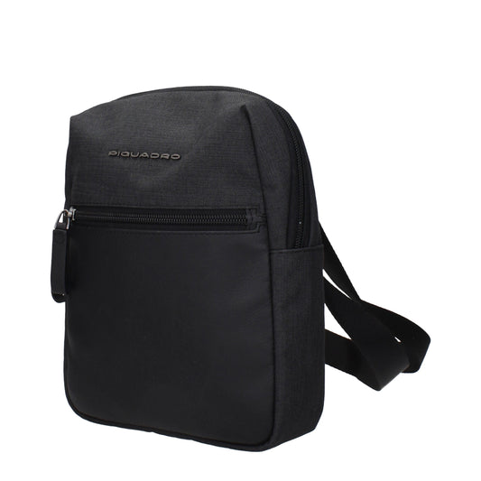 Piquadro – Schwarze Stoff-Umhängetaschen