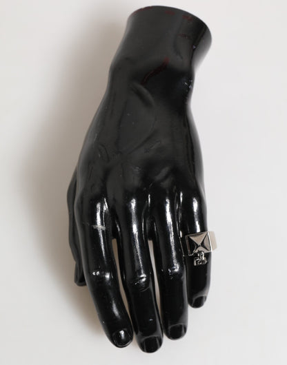 Dolce &amp; Gabbana – Silberfarbener Ring aus echtem Messing mit Pyramiden-DG-Logo