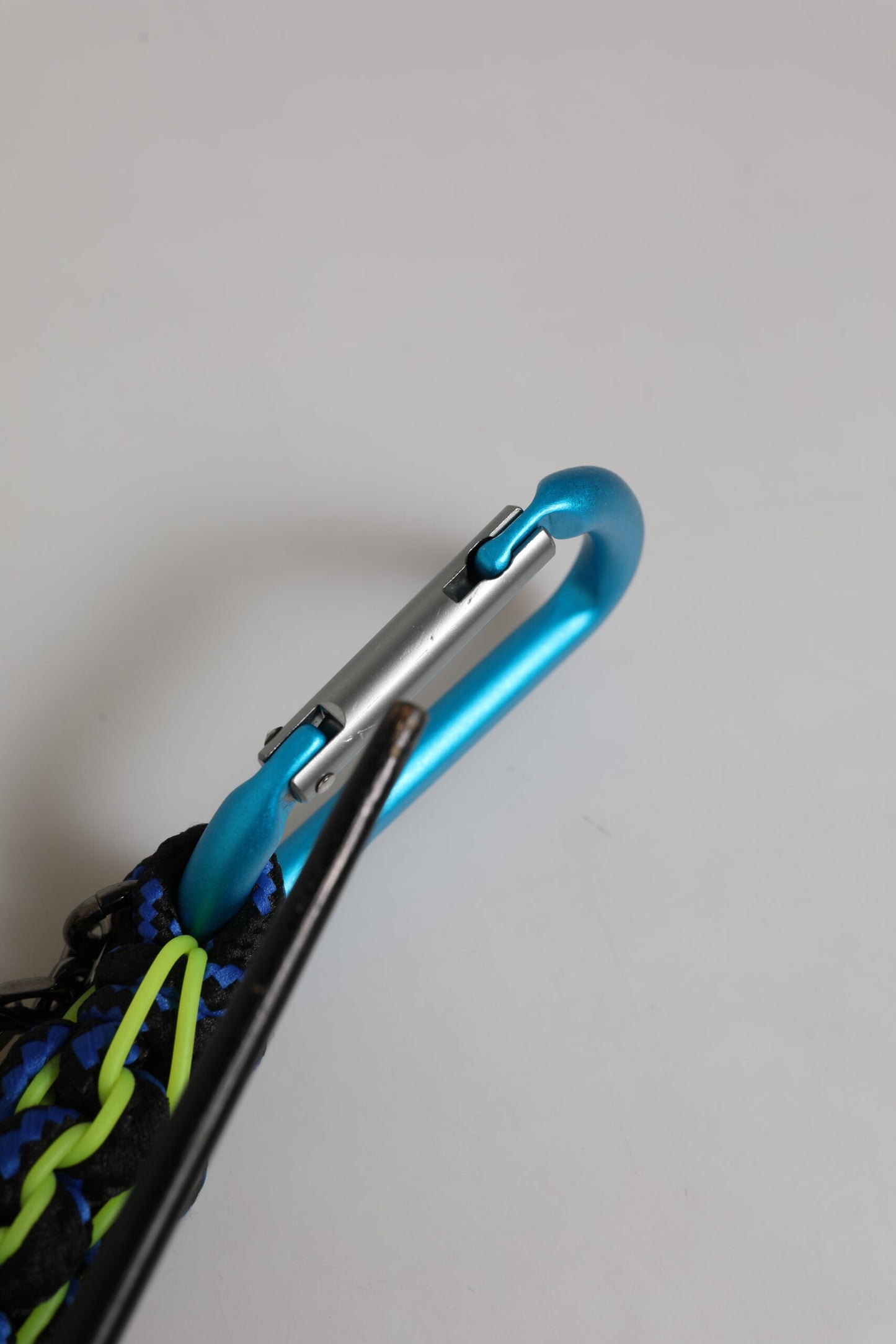 Dolce &amp; Gabbana Schlüsselanhänger mit DG-Logo, mehrfarbig, Lederband