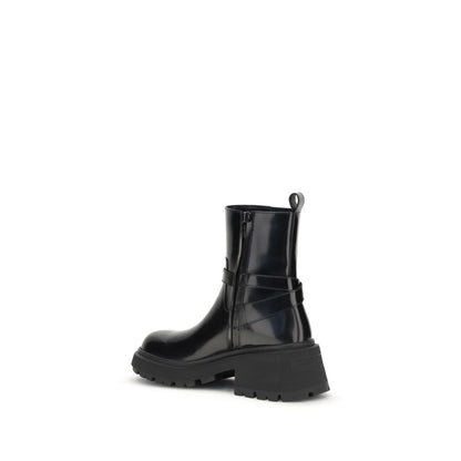 Jimmy Choo Conny Stiefeletten aus Lackleder