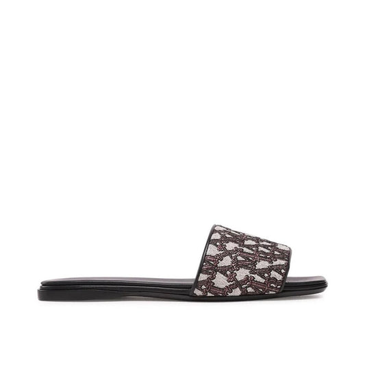 Max Mara – Fridac – Slides mit Logo