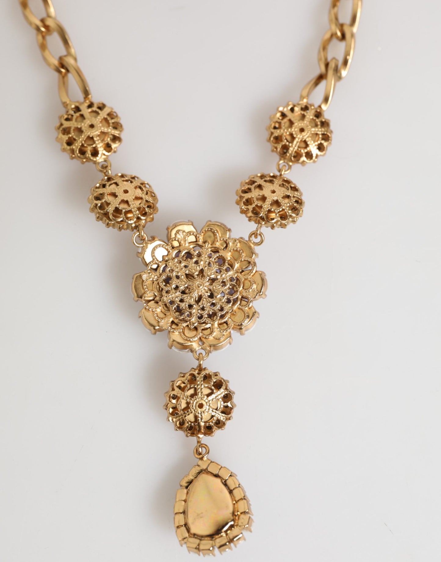 Dolce &amp; Gabbana Halskette mit Anhänger aus Messing mit Kristallperlen und lila Blumenmuster