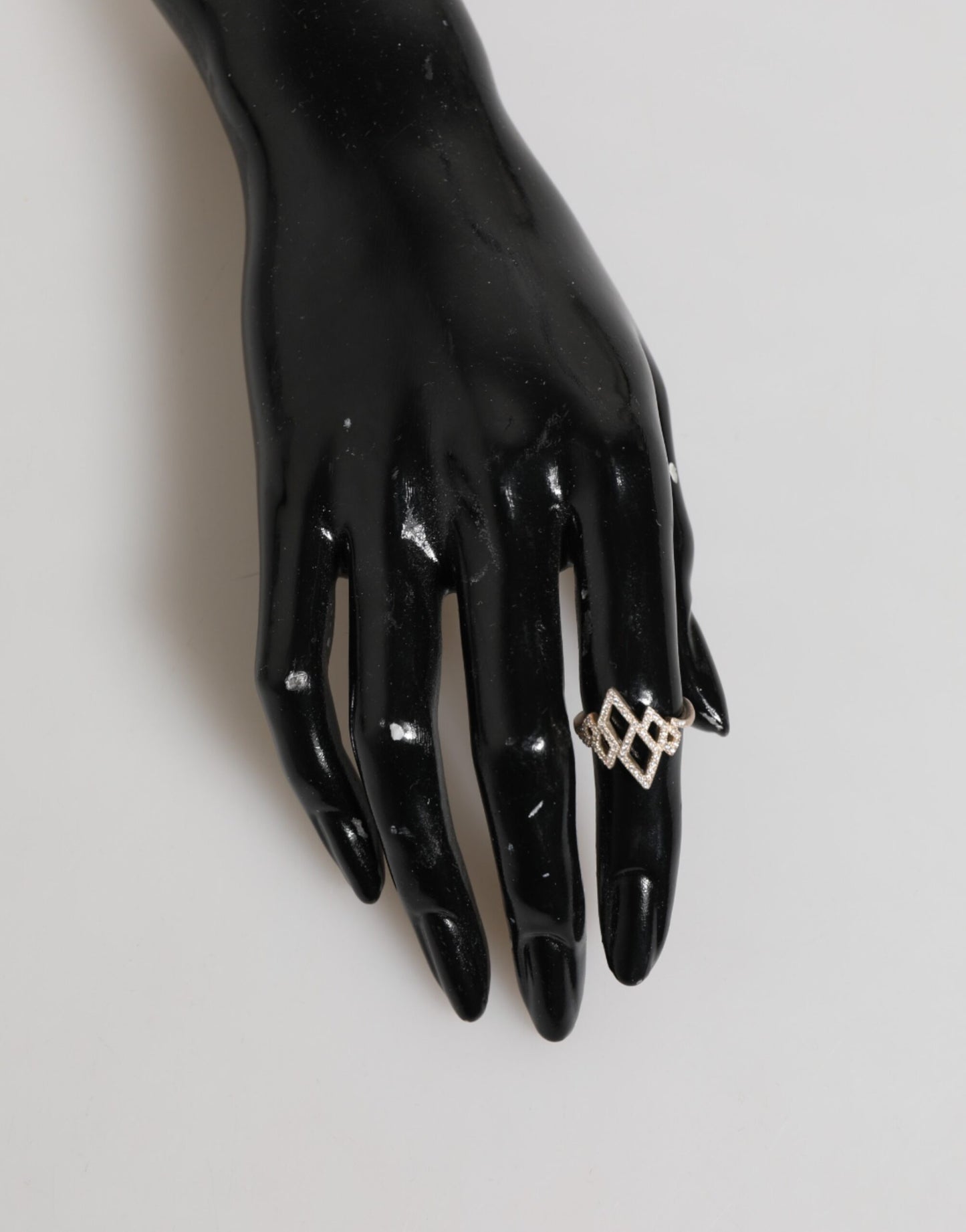 Nialaya Geometrischer Diamant-Schmuckring mit Pavé-Zirkonkristallen