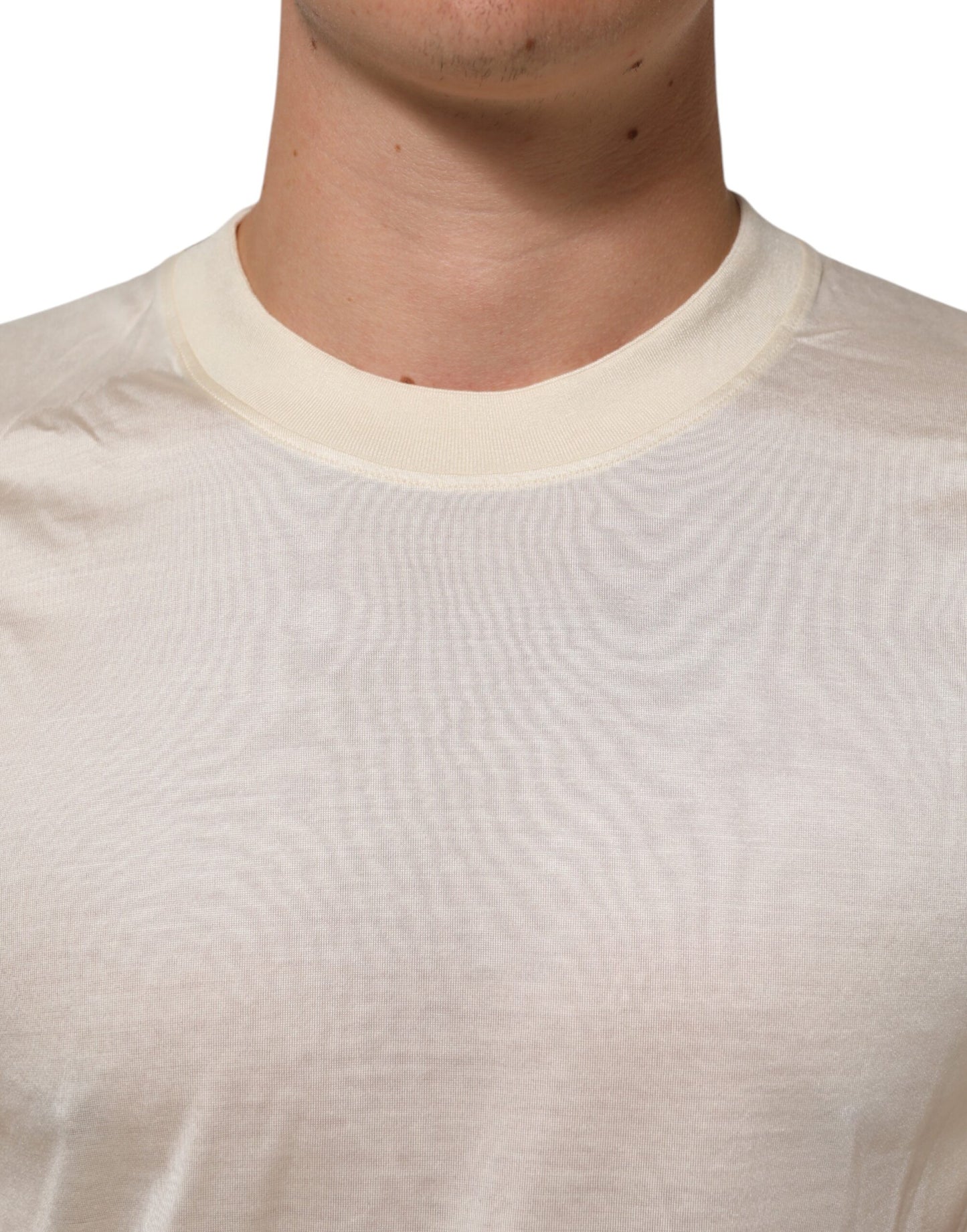 Dolce &amp; Gabbana – Kurzärmliges T-Shirt aus Seide mit Rundhalsausschnitt in Off-White
