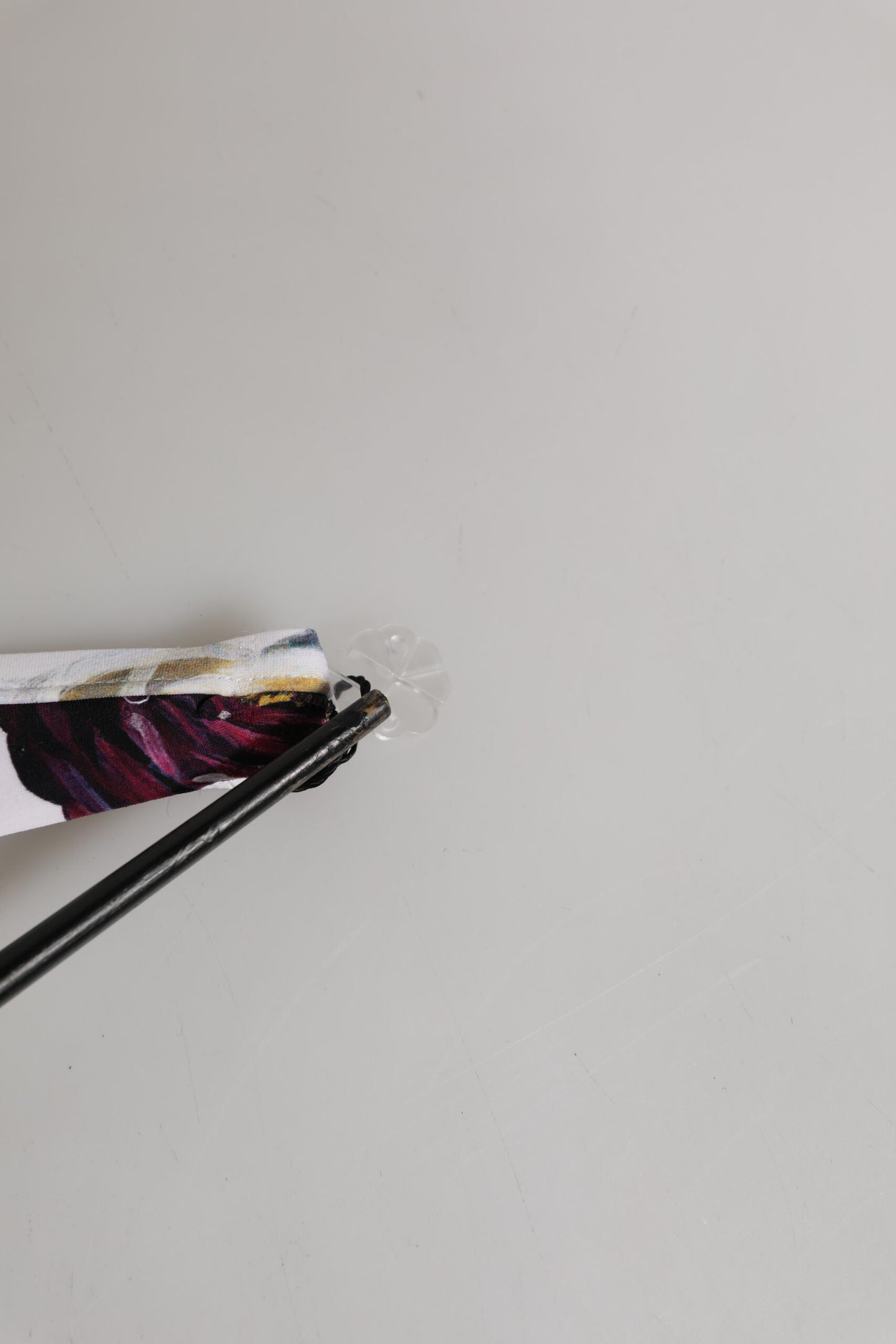 Dolce &amp; Gabbana – Weißes Neckholder-Bikinioberteil mit Blumendruck