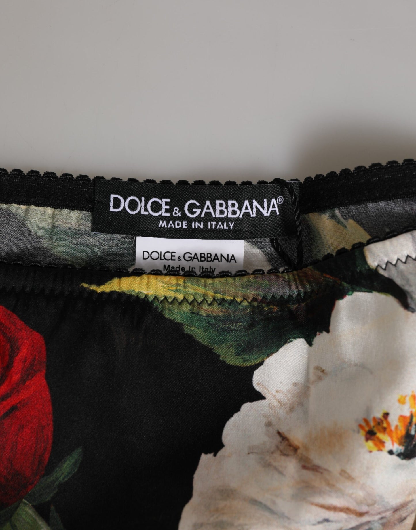 Dolce &amp; Gabbana – Schwarze Höschen mit Blumenmuster und mittlerer Taille