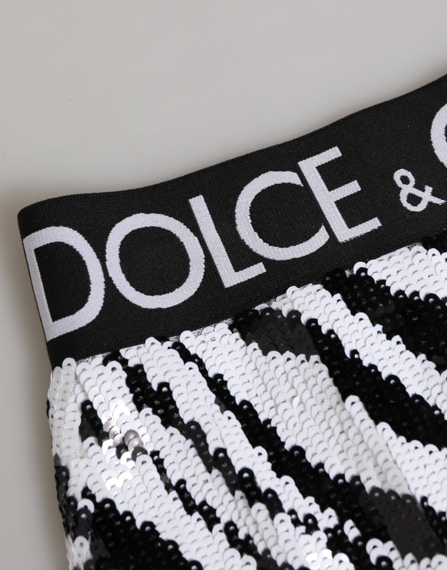 Dolce &amp; Gabbana – Hoch taillierte Slip-Unterwäsche mit schwarzen und weißen Streifen