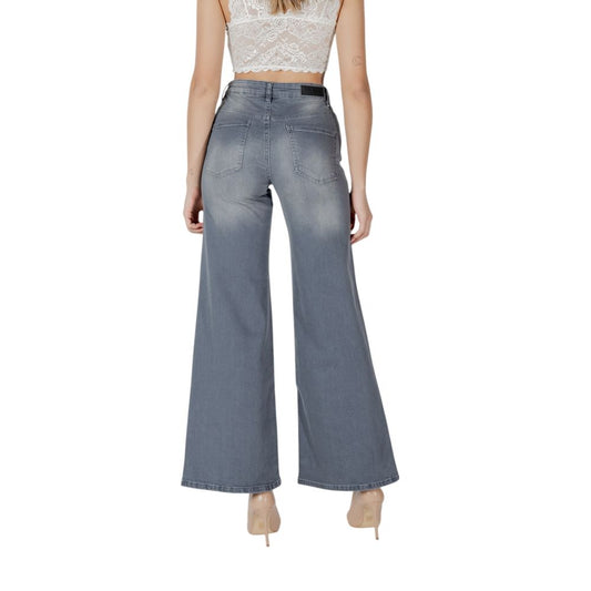 ICHI Bootcut-Jeans aus grauer Baumwolle