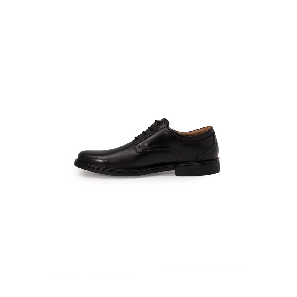 Clarks – Oxfords und Derbys aus schwarzem Leder
