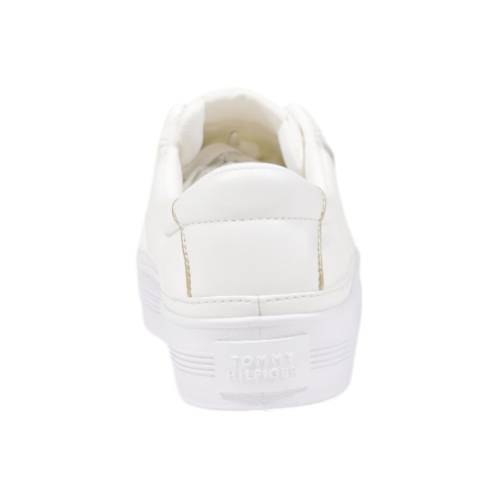 Tommy Hilfiger – Cremefarbene Sneaker aus recycelter Baumwolle