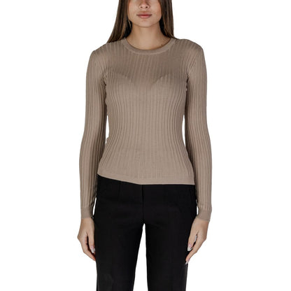 Vila Clothes – Beigefarbene Sportbekleidung aus recyceltem Polyester