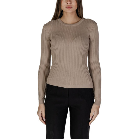 Vila Clothes – Beigefarbene Sportbekleidung aus recyceltem Polyester
