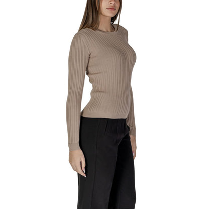 Vila Clothes – Beigefarbene Sportbekleidung aus recyceltem Polyester