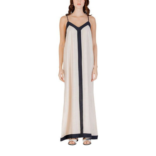Vero Moda – Beigefarbene Nylon-Lang