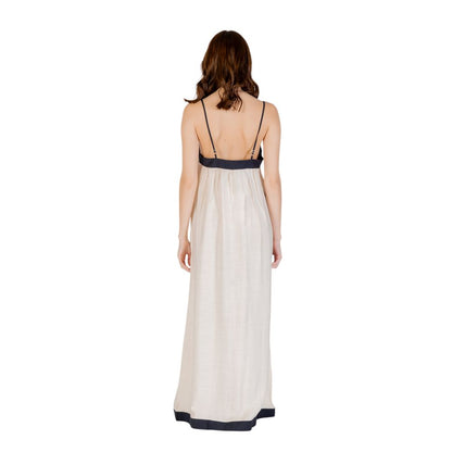 Vero Moda – Beigefarbene Nylon-Lang