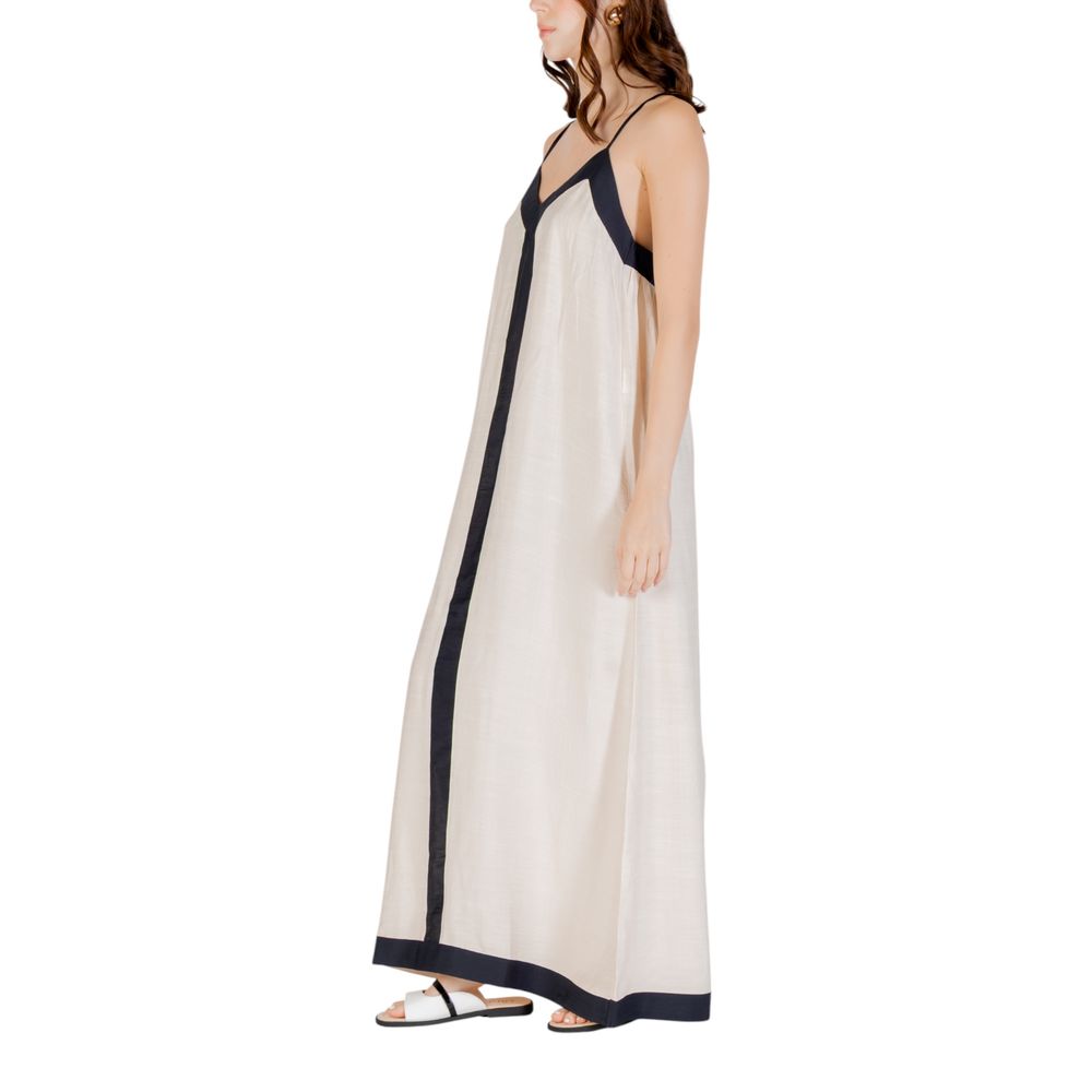 Vero Moda – Beigefarbene Nylon-Lang