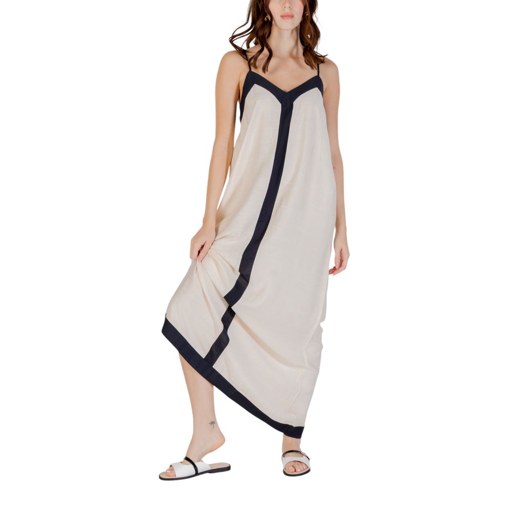 Vero Moda – Beigefarbene Nylon-Lang