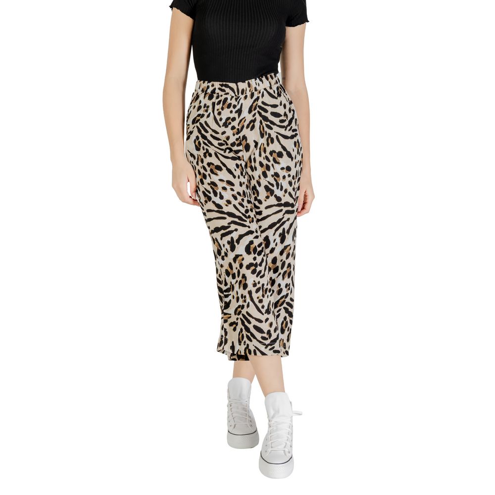 ICHI – Kurze Hose aus Viskose in Beige